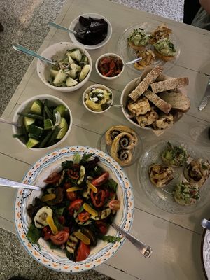 More mezze  at O Linós in Paphos