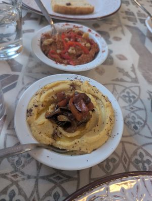 Dips at O Linós in Paphos