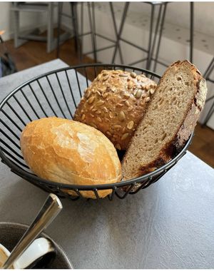 Brötchenkorb beim Frühstück  at Café Sonntag in Dortmund