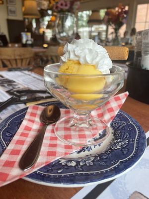 Orange ice cream   at D' Olle Smidse in Midwolda
