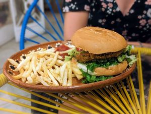 The less expensive of the vegan burgers at Calavera Coyote Pulquería in Puebla