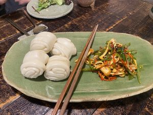   at Kkot Bape Pida - 꽃 밥에 피다 A Flower Blossom on the Rice in Seoul