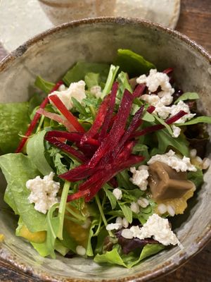 Salad   at Kkot Bape Pida - 꽃 밥에 피다 A Flower Blossom on the Rice in Seoul