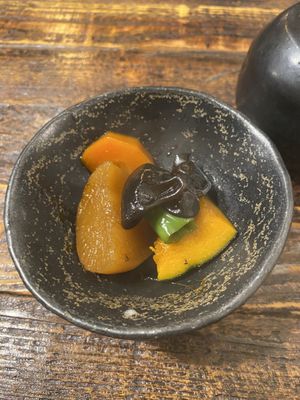 Veg side   at Kkot Bape Pida - 꽃 밥에 피다 A Flower Blossom on the Rice in Seoul