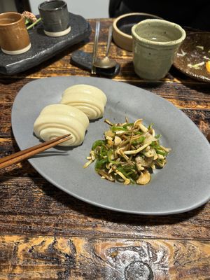 Bread with mushroms  at Kkot Bape Pida - 꽃 밥에 피다 A Flower Blossom on the Rice in Seoul