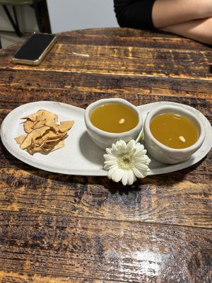 Apple juice  at Kkot Bape Pida - 꽃 밥에 피다 A Flower Blossom on the Rice in Seoul