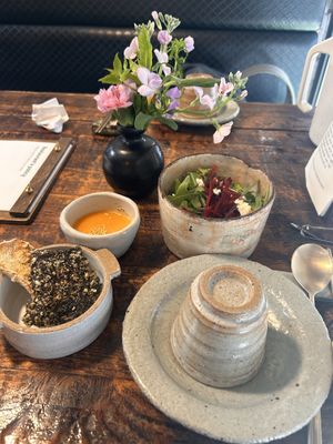   at Kkot Bape Pida - 꽃 밥에 피다 A Flower Blossom on the Rice in Seoul