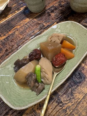 Steam veg  at Kkot Bape Pida - 꽃 밥에 피다 A Flower Blossom on the Rice in Seoul