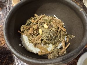   at Kkot Bape Pida - 꽃 밥에 피다 A Flower Blossom on the Rice in Seoul