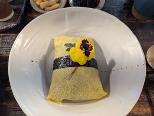  at Kkot Bape Pida - 꽃 밥에 피다 A Flower Blossom on the Rice in Seoul