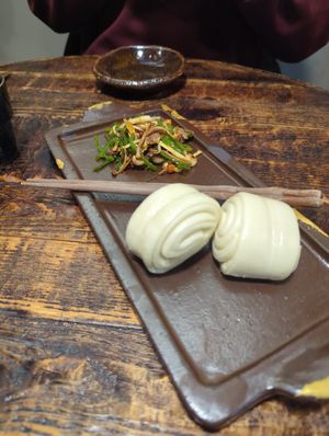  at Kkot Bape Pida - 꽃 밥에 피다 A Flower Blossom on the Rice in Seoul