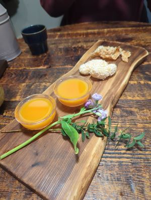  at Kkot Bape Pida - 꽃 밥에 피다 A Flower Blossom on the Rice in Seoul