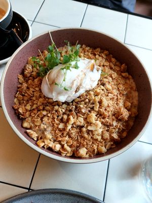 Cinnamon porridge at Nine Yards in South Melbourne