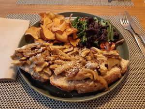 Vegan toast at Terrassa in Amarante