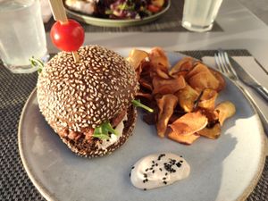 Hambúrguer Vegan at Terrassa in Amarante