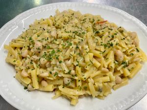 pasta with beans at Scugnizzo in Naples