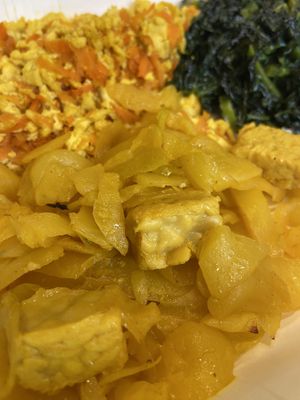 Tempeh con verza  at Alhambra in Milan