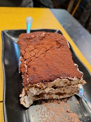 Tiramisú at Alhambra in Milan