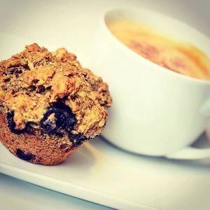 vegan muffin at Rawmbas in Nanaimo