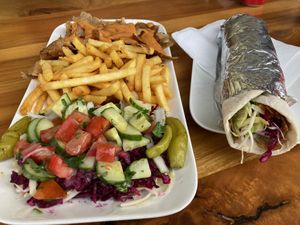 Dönerteller und Dürum  at Rubins Imbiss in Aschaffenburg