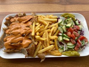 Mit Seitan vom veganen Dregspiess  at Rubins Imbiss in Aschaffenburg