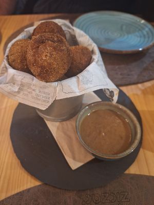 Bunelos at Alium Tapería in Vigo
