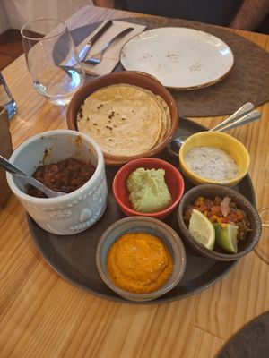 Soya tacos at Alium Tapería in Vigo