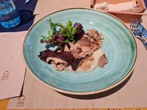 Shitake mushrooms with mashed cheese and potatoes at Penguin Bar in Bilbao