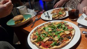 No pollo pizza and burger at Penguin Bar in Bilbao