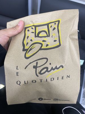 Quick Service Although Busy for Morning Flights  at MEX - Le Pain Quotidien - T2 in Mexico City