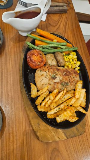 Chicken steak at Verte Café in Surabaya