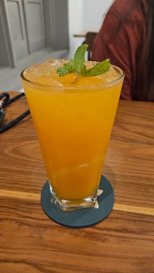 Sun kissed at Verte Café in Surabaya