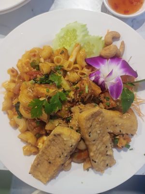 Macaroni with tofu at Jasmine Siam Kitchen  จัสมิน สยาม คิทเช่น in Bangkok