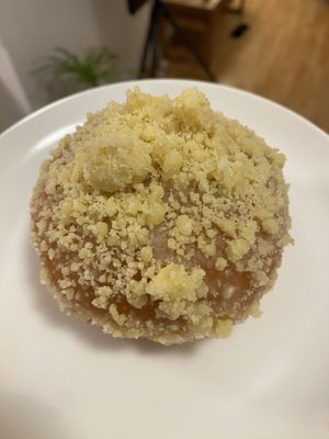 Vanilla Crumble doughnut  at Sammys Berliner Donuts in Berlin