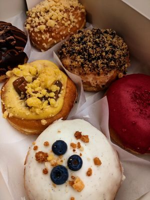 Vegan Donuts 🧡 at Sammys Berliner Donuts in Berlin