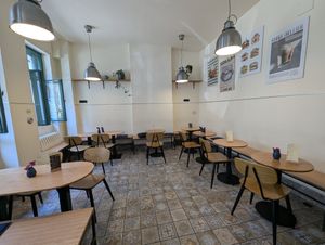 Inside at Sammys Berliner Donuts in Berlin