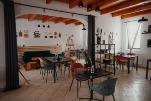 Interier Bistro Dobre chutne at Dobre Chutne in Cimhova