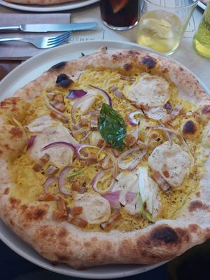 "Carbonara" pizza at Paninothek in Innsbruck