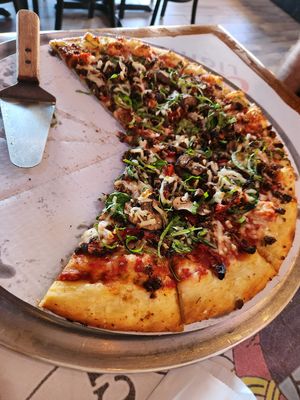 Scarlet Begonia with the balsamic on the side. Super delicious! Most restaurants pizza hurt my stomach. Their pizza does not. Im thinking they must use better ingredients than most at Task Force Pizza Co in Fort Walton Beach