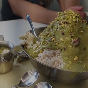 Pistachio bingsu at Pan Honesta 빵어니스타 - Itaewon in Seoul
