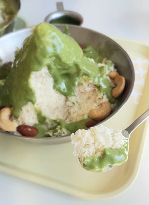 Matcha Bingsu - close-up at Pan Honesta 빵어니스타 - Itaewon in Seoul