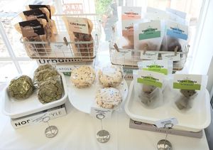 display of cookies at Pan Honesta 빵어니스타 - Itaewon in Seoul