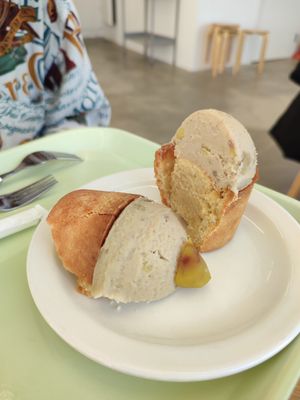 Chestnut rice tartec #Veganuary at Pan Honesta 빵어니스타 - Itaewon in Seoul