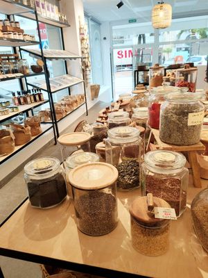 Semillas y frutos secos a granel at Terra Granel in Javea