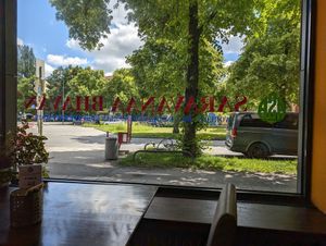 Blick nach draußen at Saravanaa Bhavan in Munich