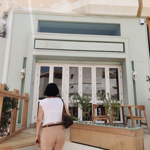 Entrée at Inward in Tunis