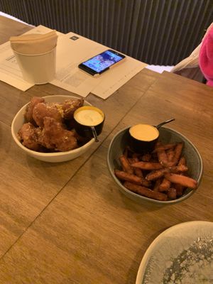 Cauliflower and sweet potatoe fries  at Meet Vegano in Malaga