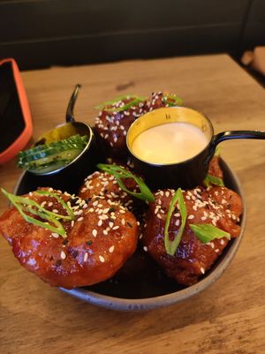 Cauliflower wings at Meet Vegano in Malaga