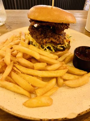 Mushroom burger   at Meet Vegano in Malaga