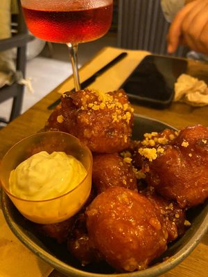 Garlic Cauliflower at Meet Vegano in Malaga